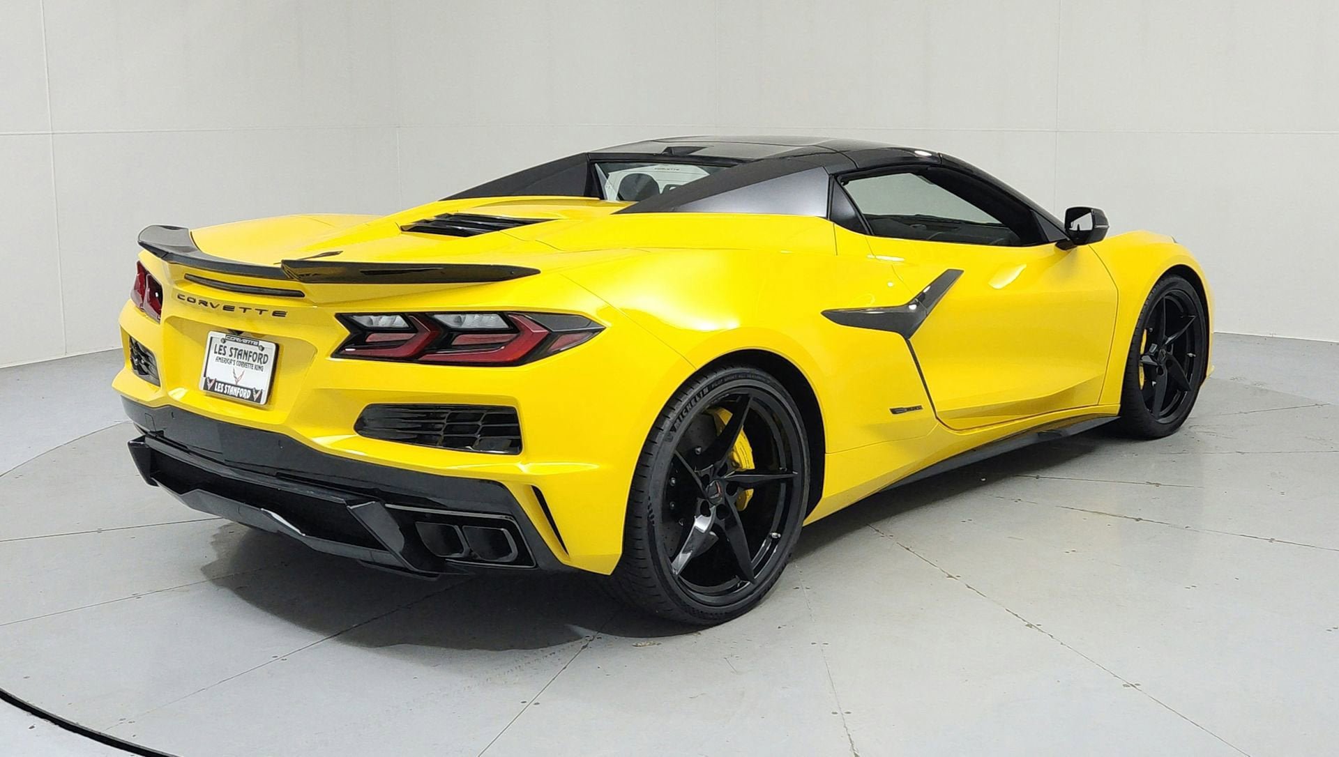 New 2025 Chevrolet Corvette E-Ray w/ Battery Protection Package AWD/4WD image 5