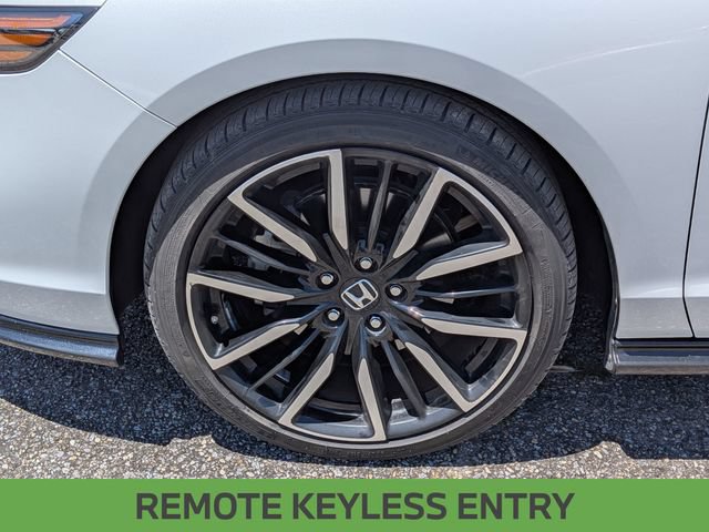 Used 2023 Honda Accord Touring image 12