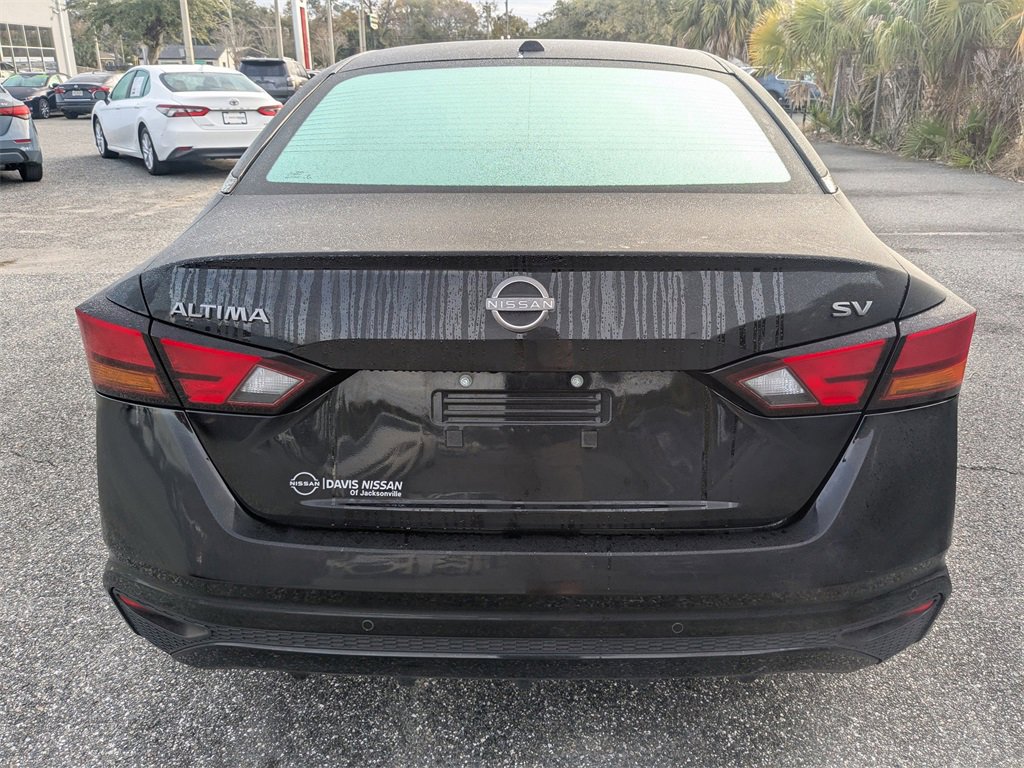 Used 2024 Nissan Altima 2.5 SV image 5