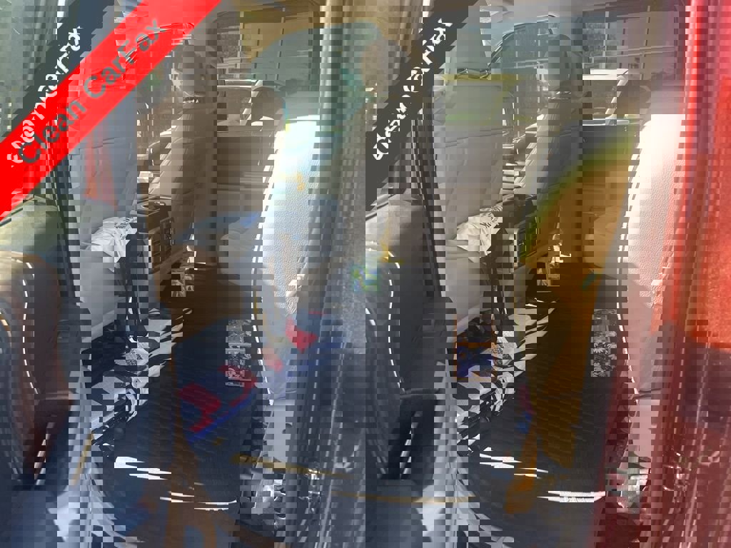 Used 2015 Ford F150 Lariat w/ Equipment Group 501A Mid image 6