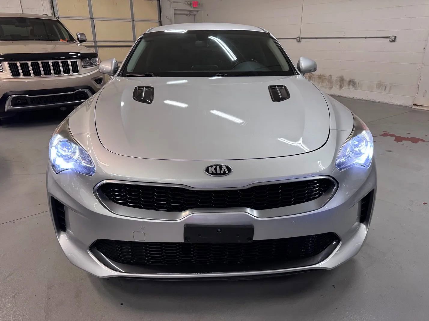 Used 2018 Kia Stinger image 8