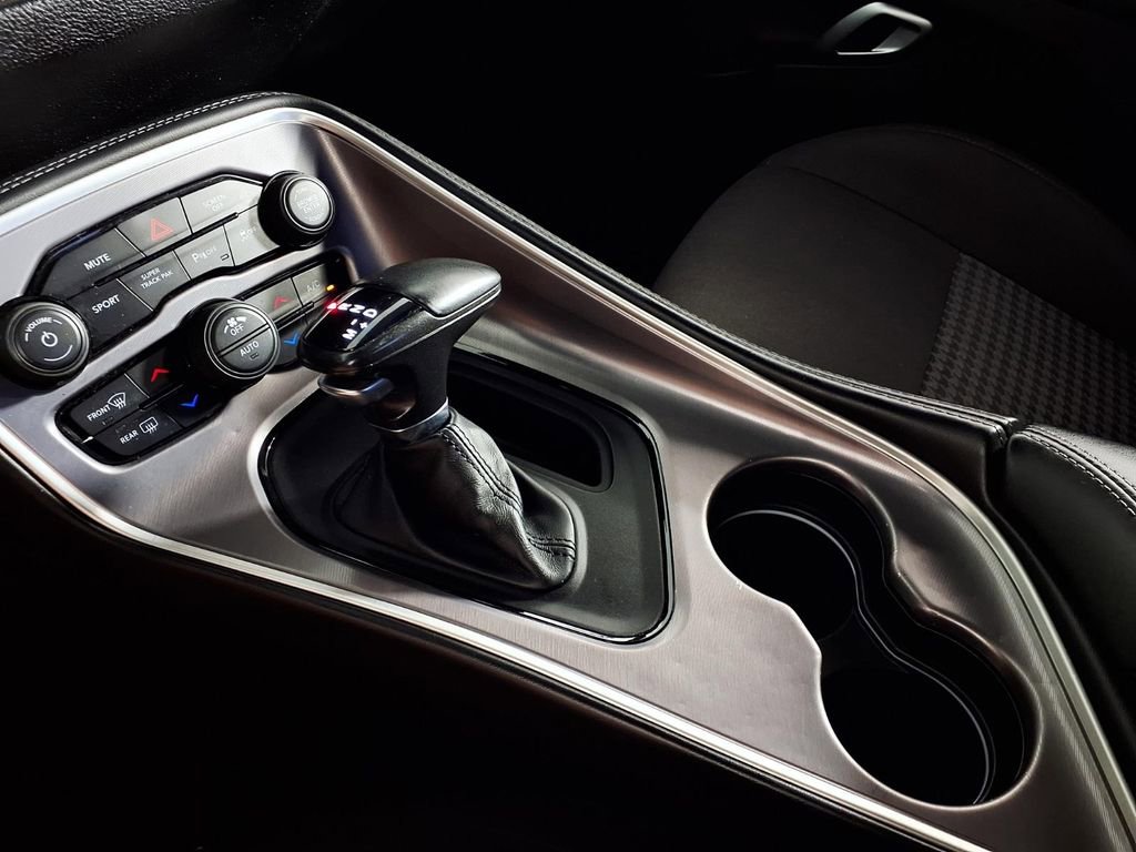 Used 2022 Dodge Challenger GT image 21