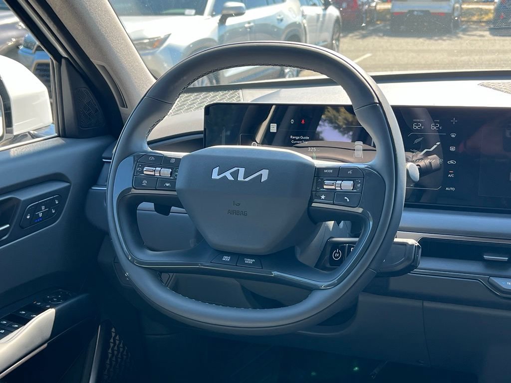 Certified 2026 Kia EV9 Wind AWD/4WD image 15