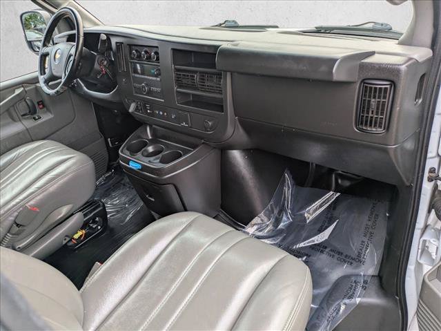 Used 2022 Chevrolet Express 2500 w/ Driver Convenience Package RWD image 19