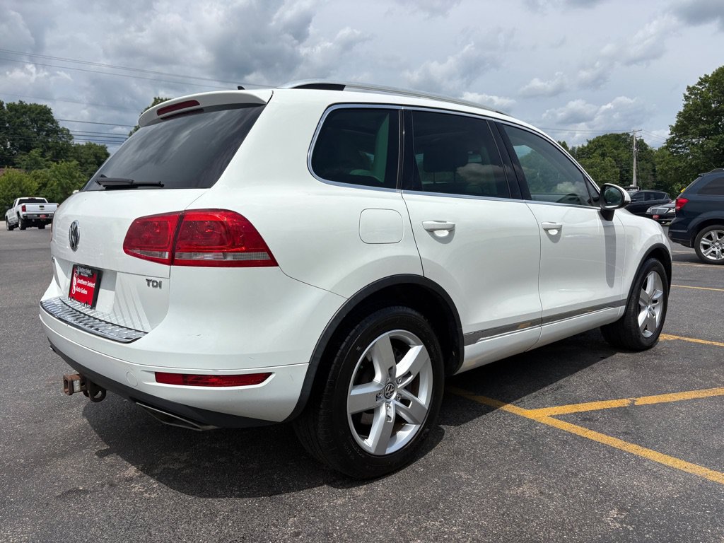Used 2013 Volkswagen Touareg Sport AWD/4WD image 6