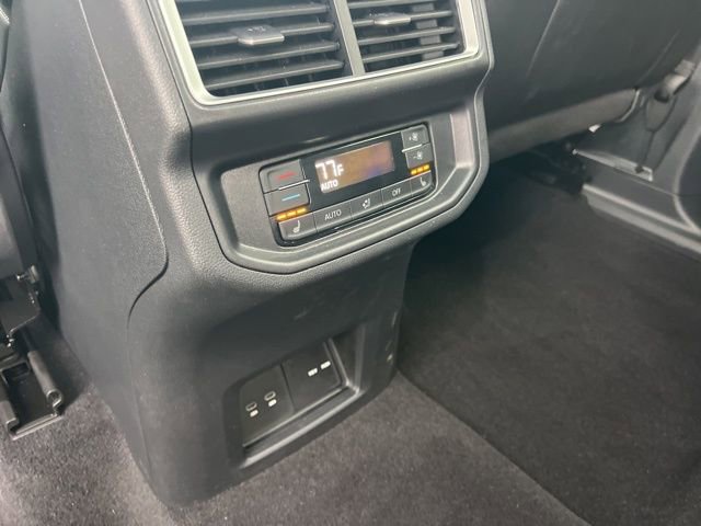 Certified 2025 Volkswagen Atlas SEL image 37