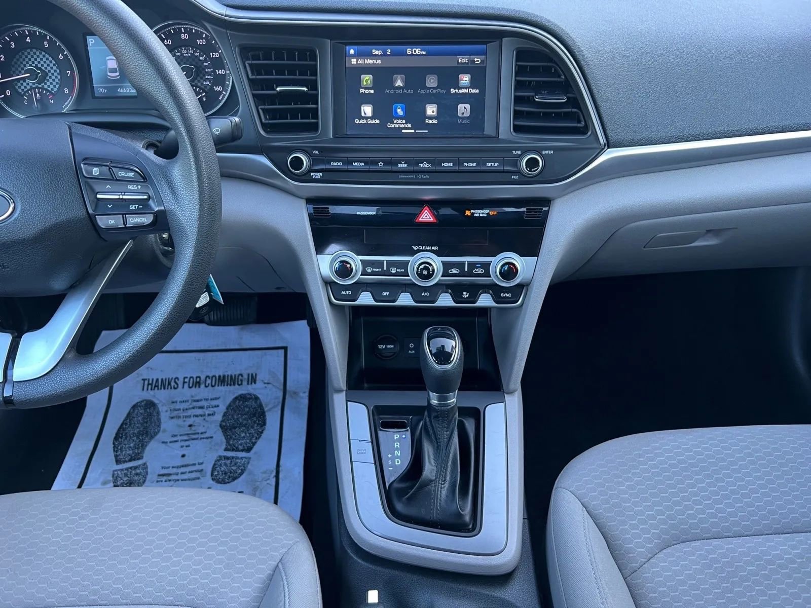 Used 2020 Hyundai Elantra SEL image 15