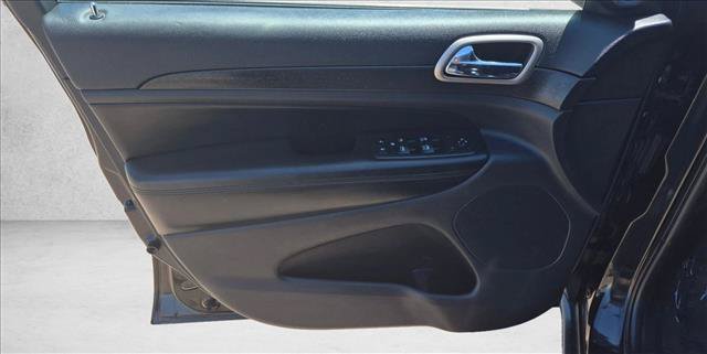Used 2016 Jeep Grand Cherokee Laredo RWD image 10