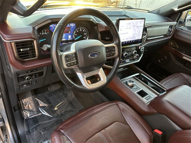 Used 2024 Ford Expedition Max Limited image 9