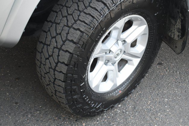 Certified 2024 Toyota 4Runner SR5 AWD/4WD image 11