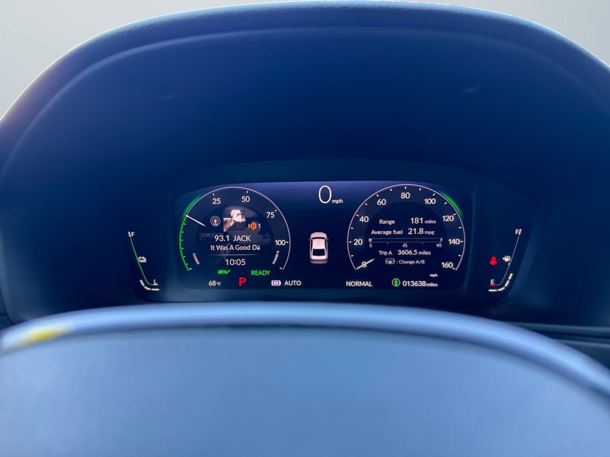 Used 2025 Honda Accord Touring image 12