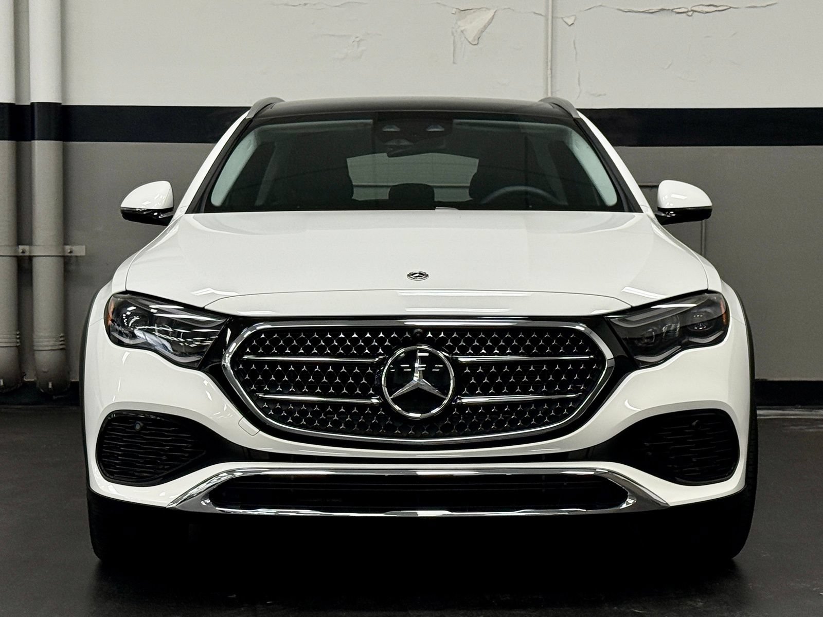 Used 2025 Mercedes-Benz E 450 4MATIC All-Terrain Wagon image 5