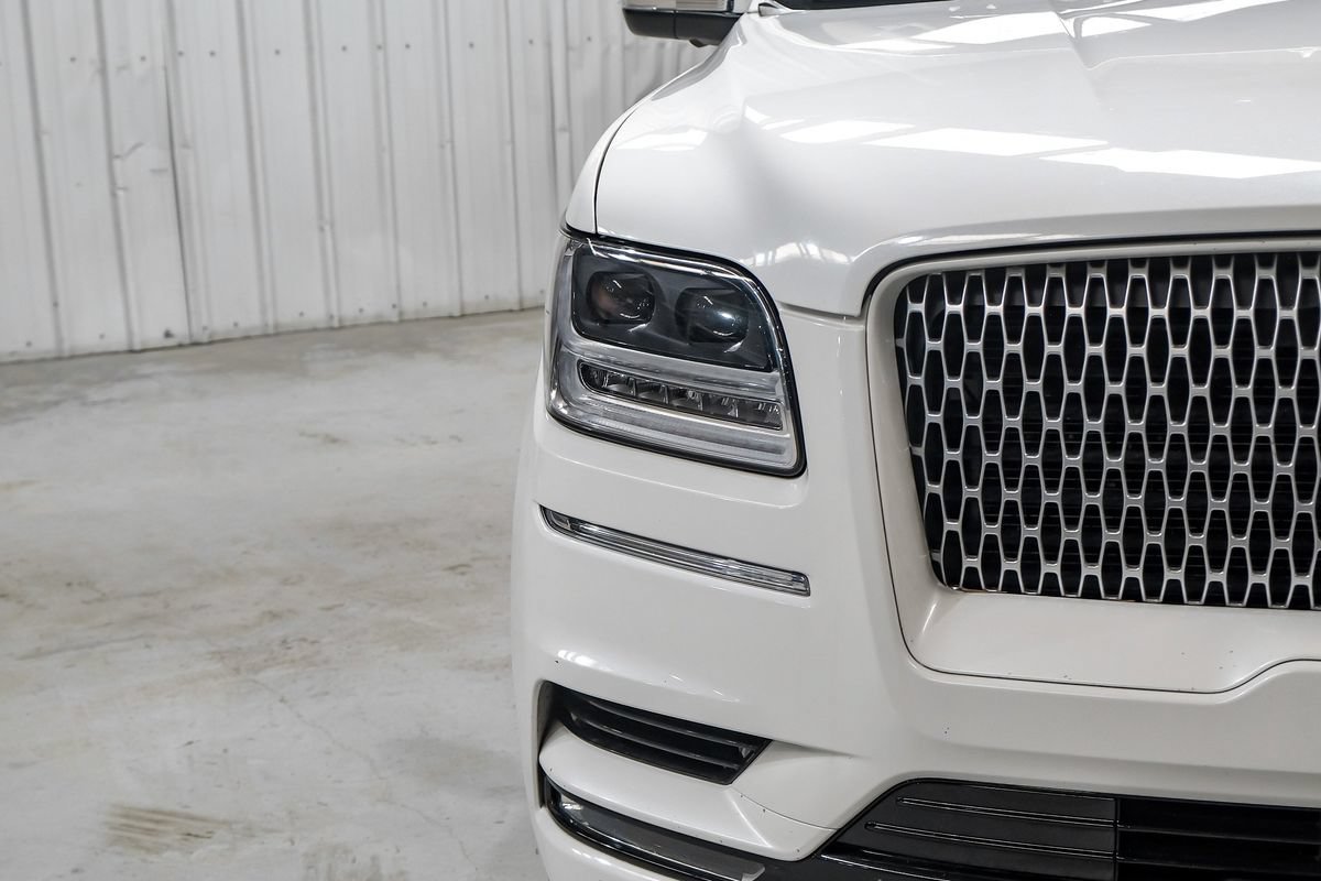 Used 2020 Lincoln Navigator L Reserve w/ Luxury Package RWD image 50