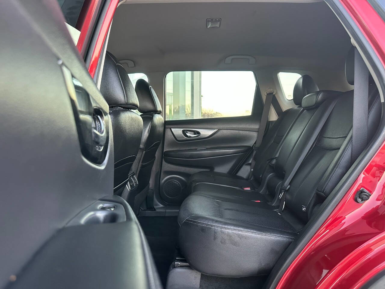 Used 2016 Nissan Rogue SL image 13