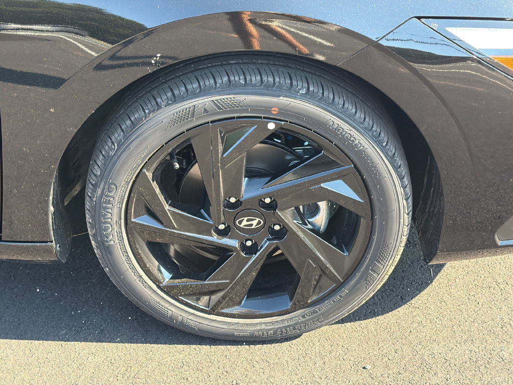 New 2026 Hyundai Elantra SEL Sport FWD image 13