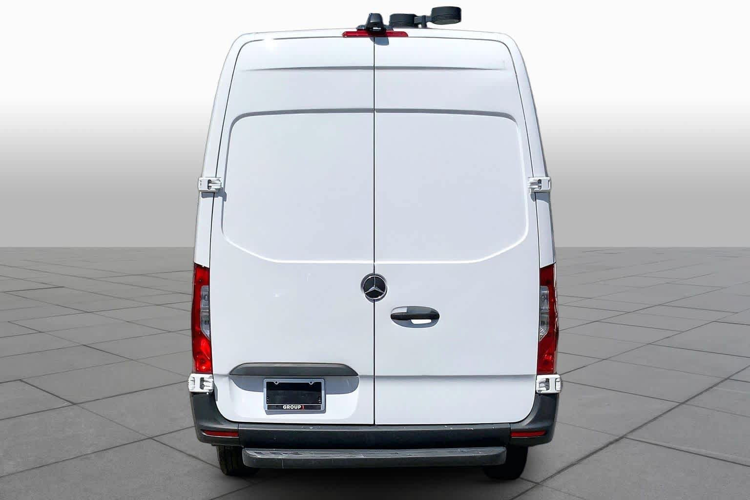 Used 2022 Mercedes-Benz Sprinter 2500 image 5
