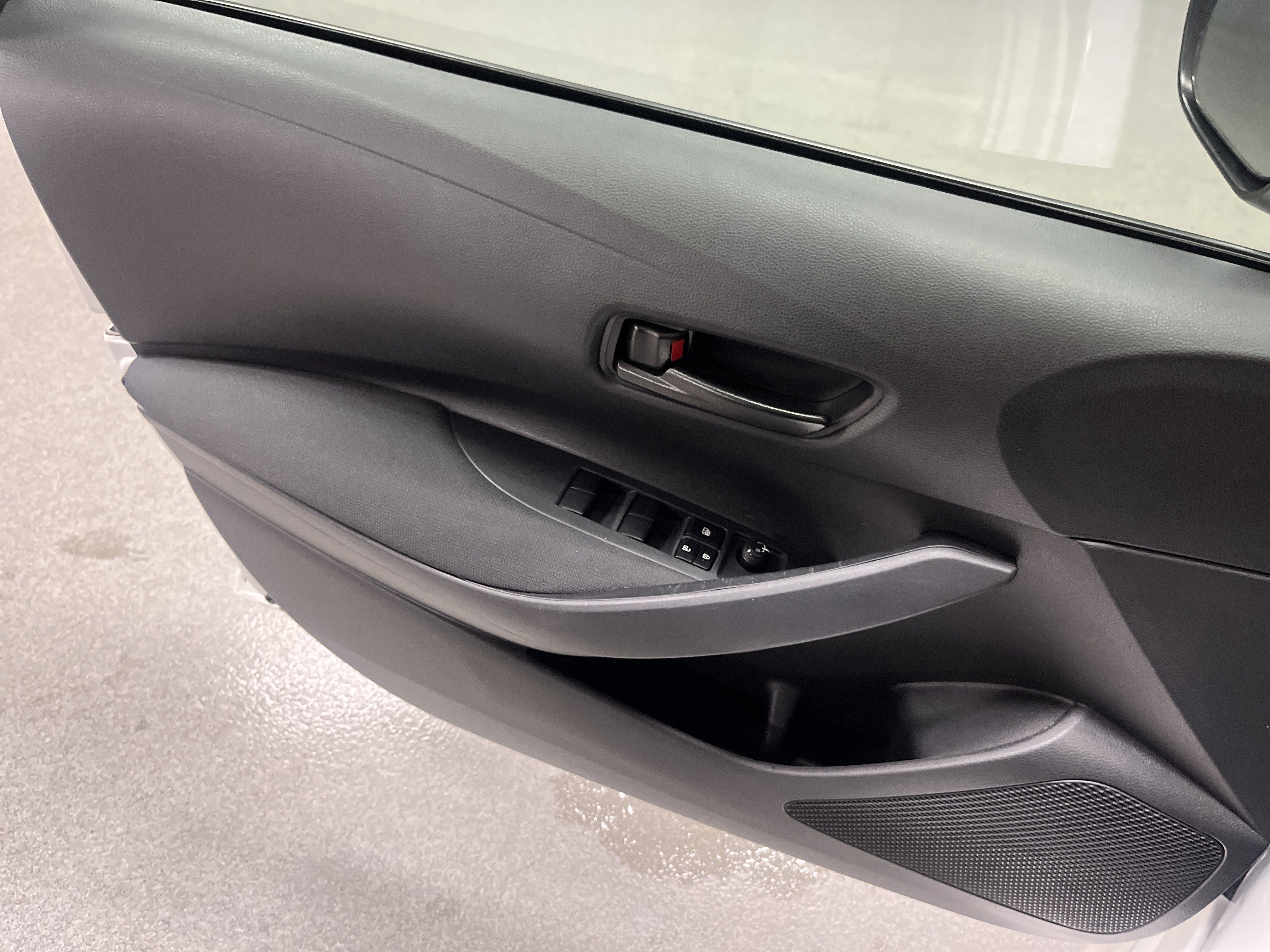 Used 2023 Toyota Corolla LE FWD image 14