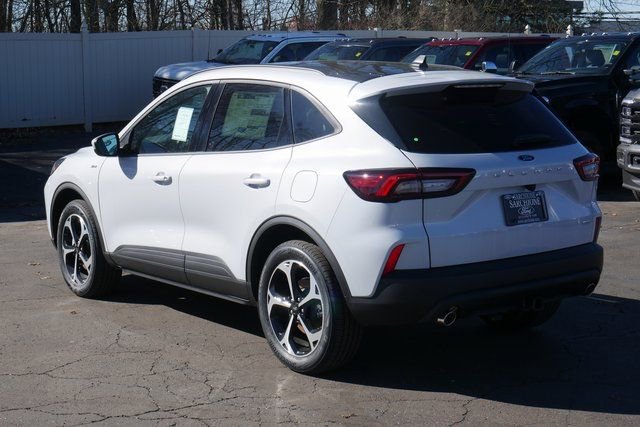 New 2026 Ford Escape ST-Line Select w/ Equipment Group 401A AWD/4WD image 11