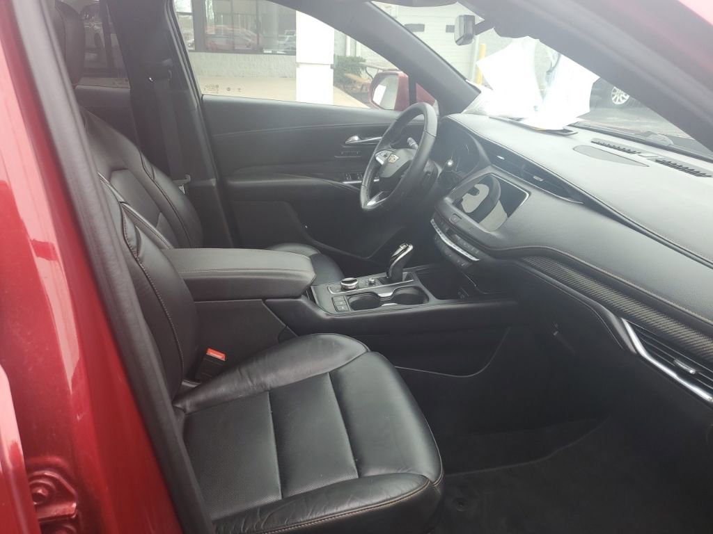Used 2020 Cadillac XT4 Sport image 11