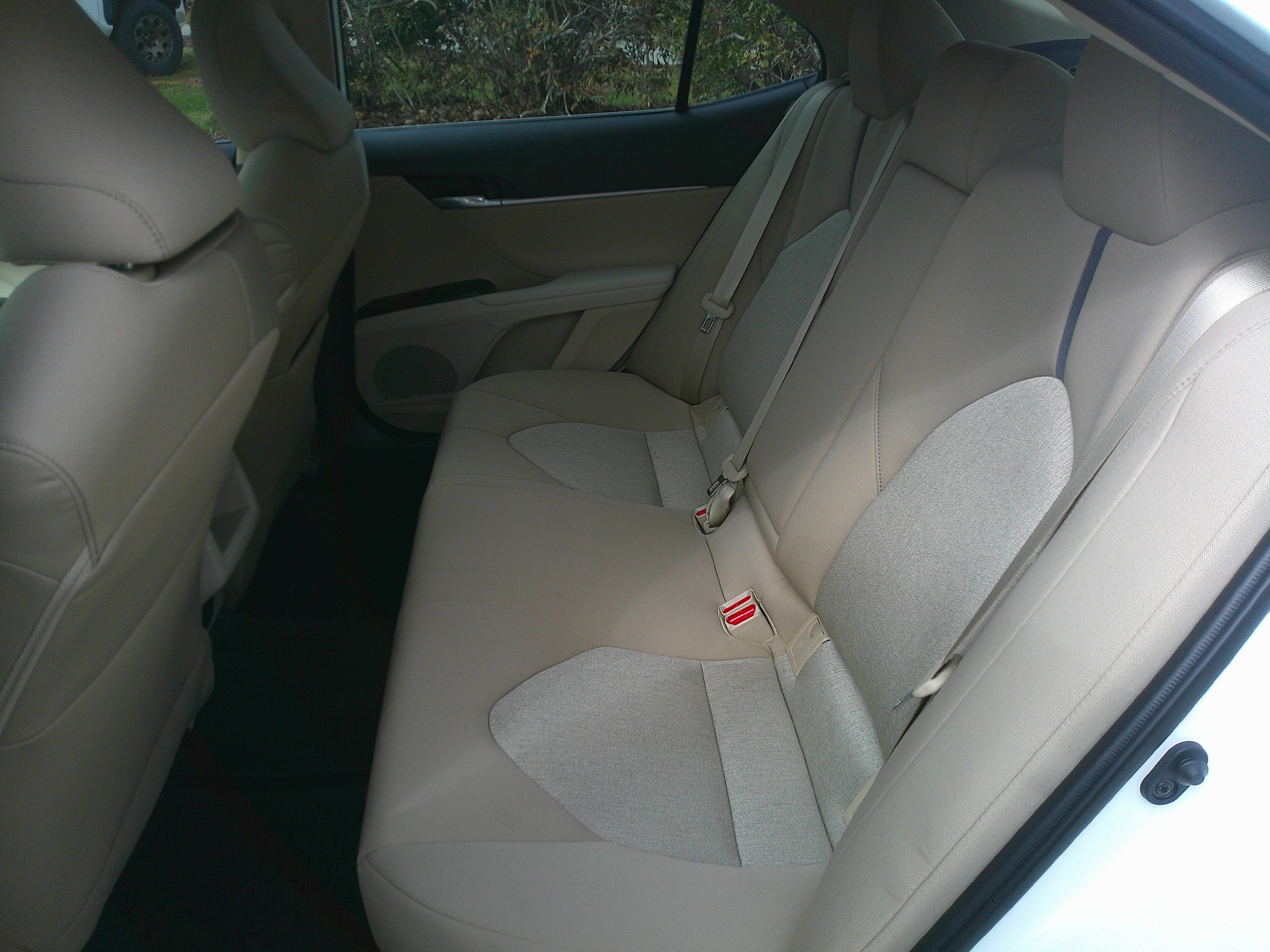 Used 2023 Toyota Camry LE image 30