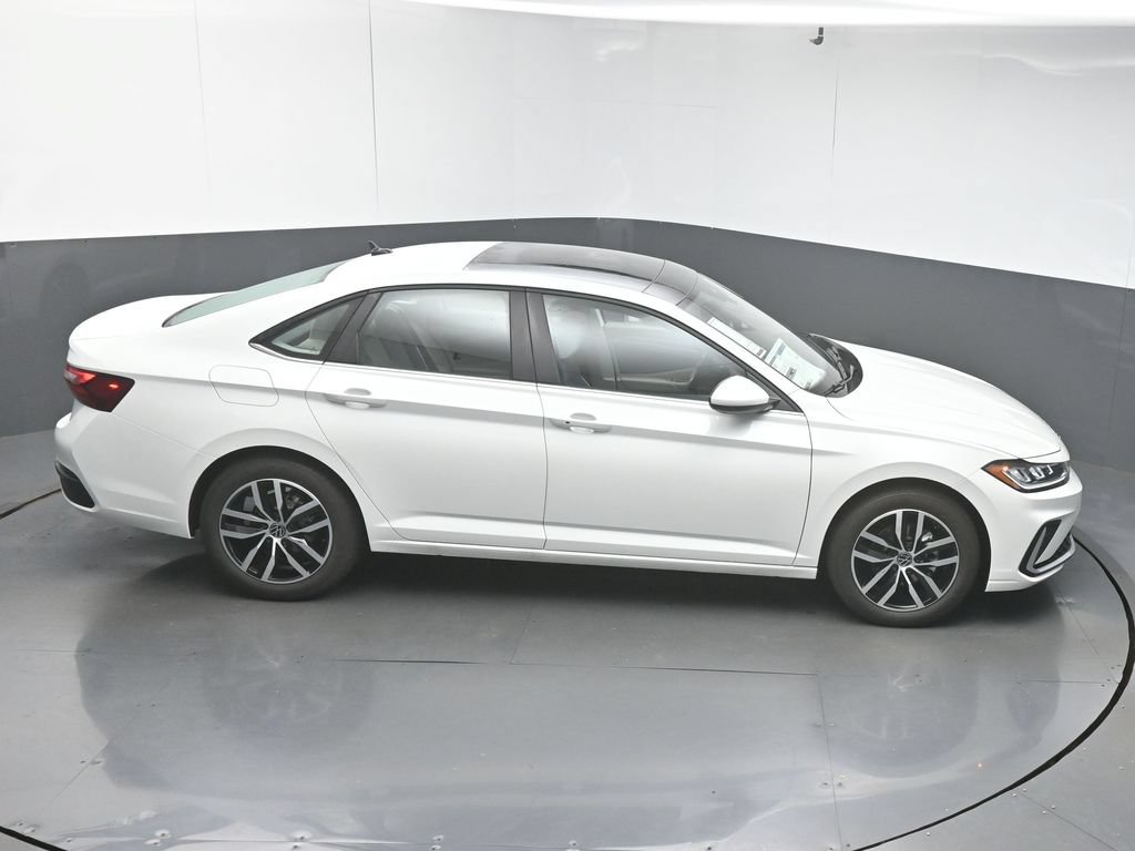 New 2026 Volkswagen Jetta SE FWD image 46