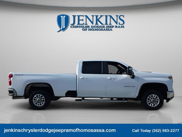 Used 2025 Chevrolet Silverado 2500 LT w/ Convenience Package image 5