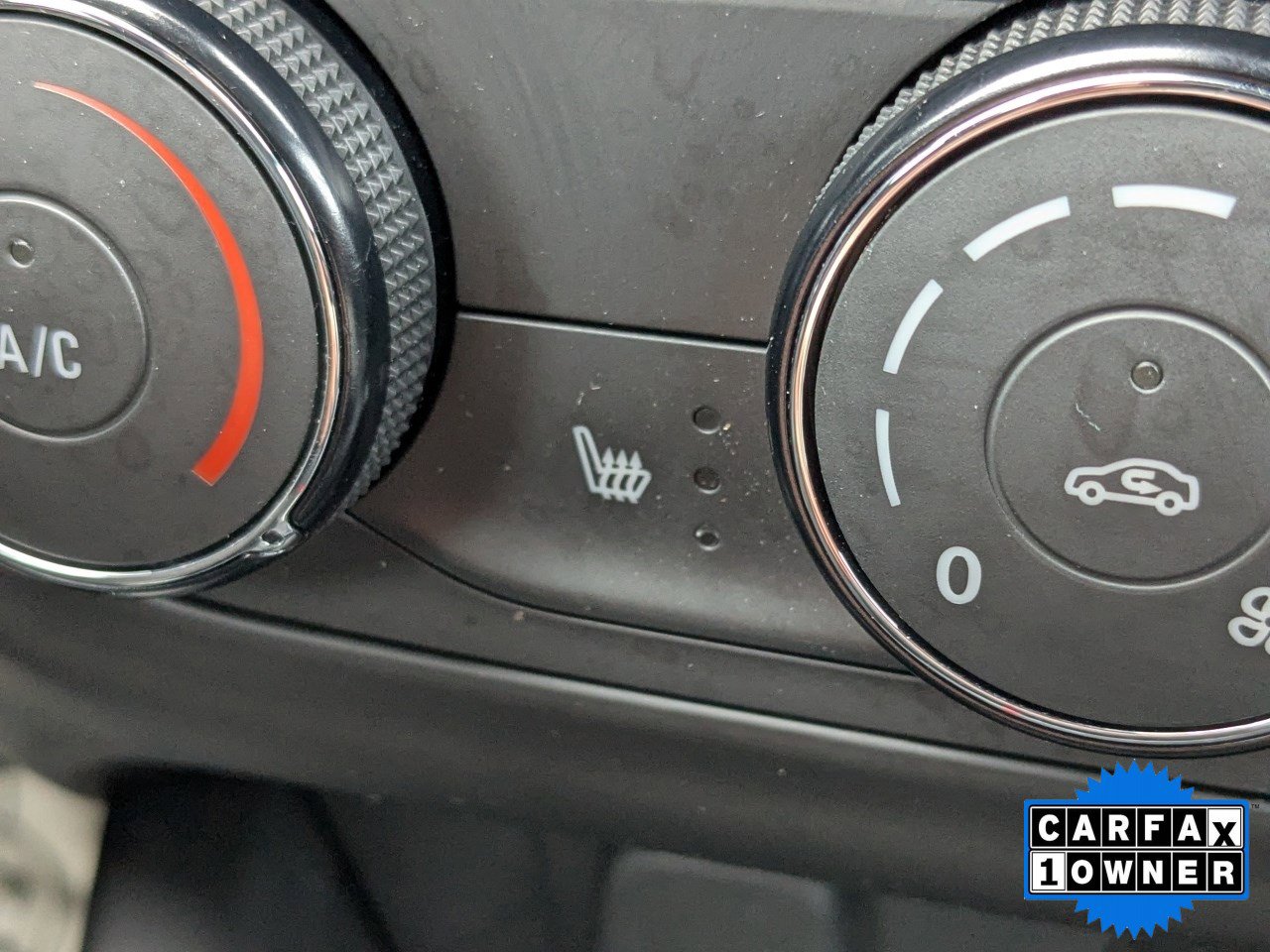 Used 2024 Chevrolet Trax RS w/ Sunroof Package image 23