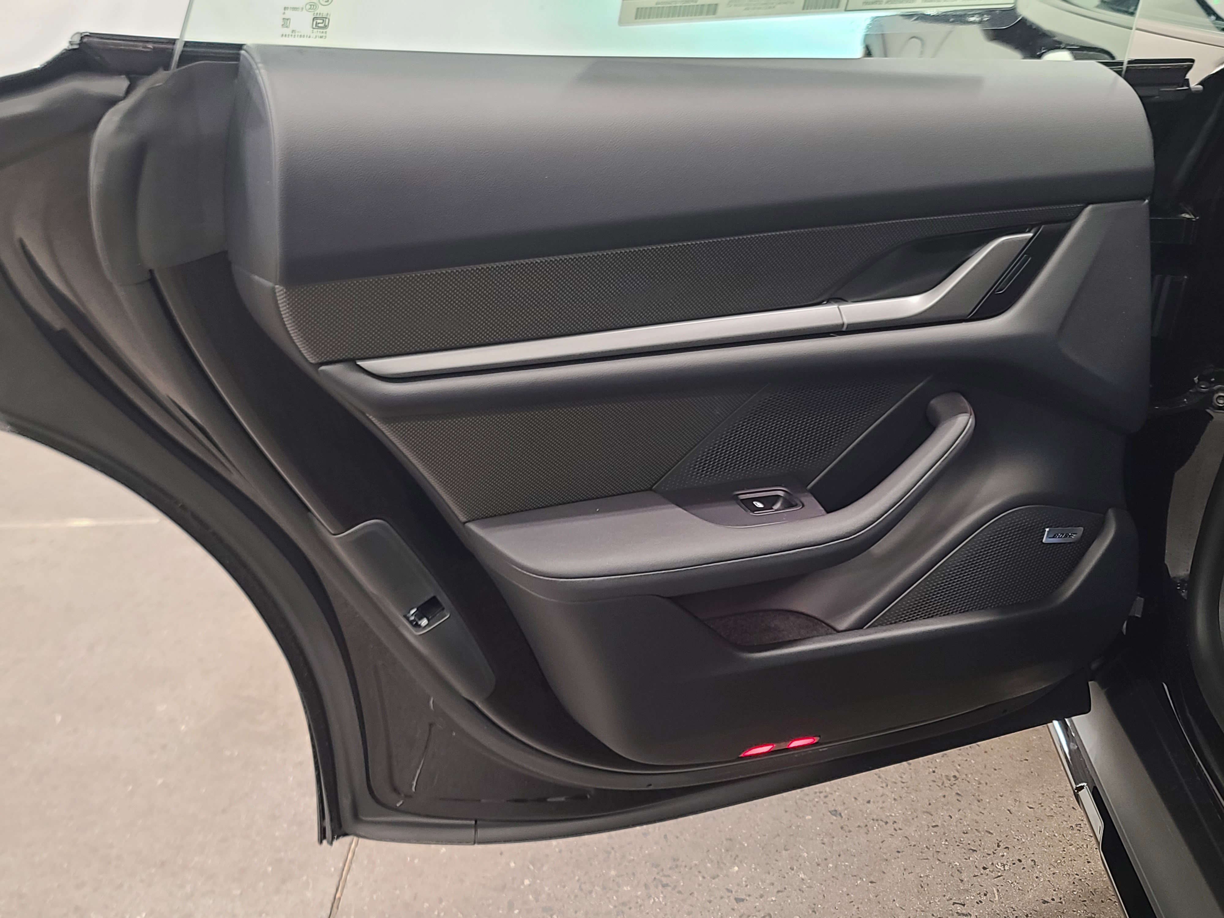 New 2026 Porsche Taycan 4S image 26