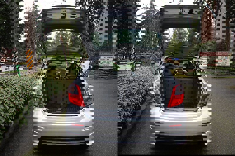 Used 2010 Toyota Matrix S image 16