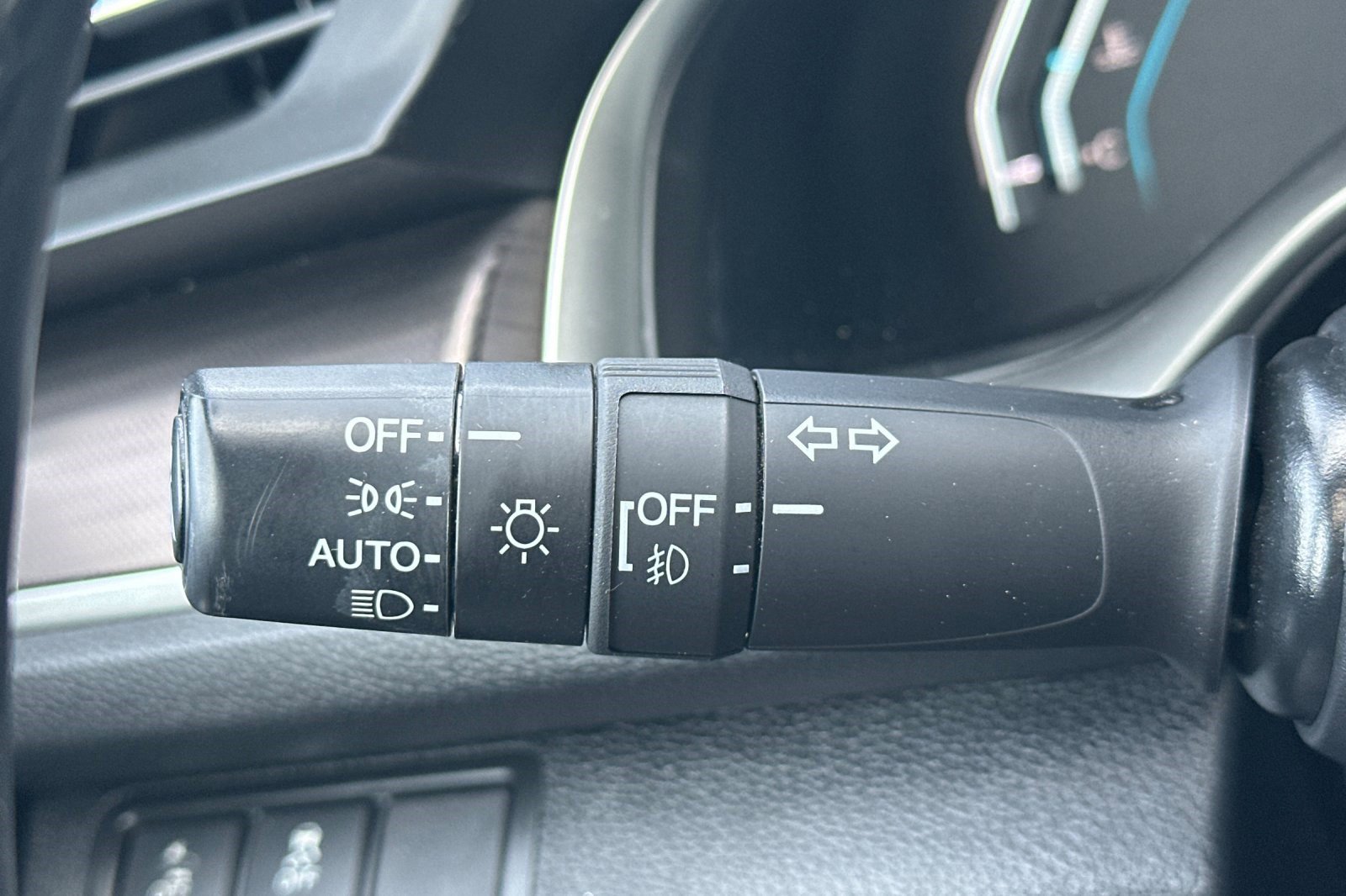 Used 2019 Honda Civic Touring image 31