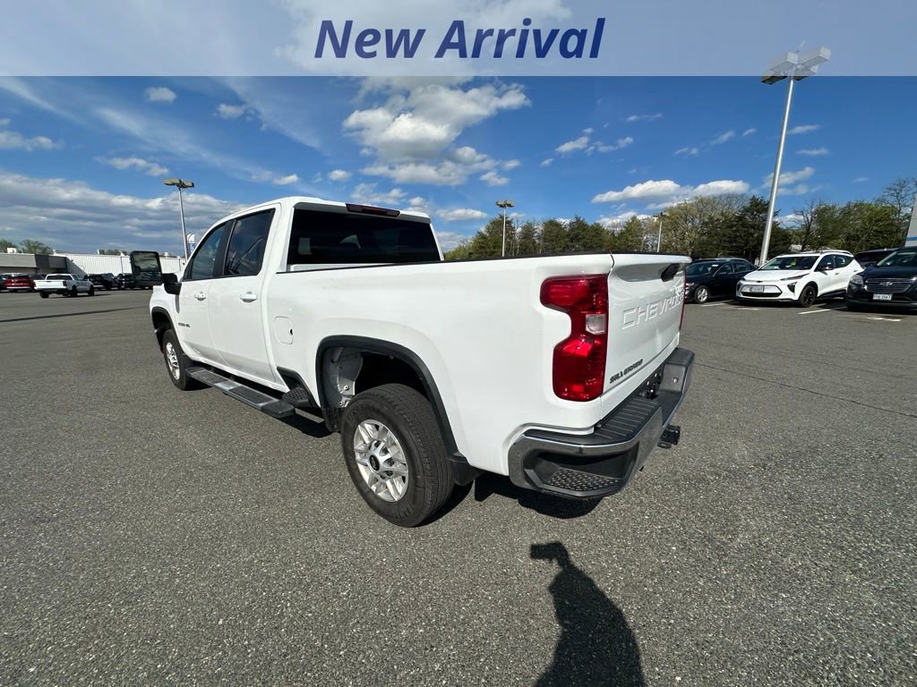 Used 2025 Chevrolet Silverado 2500 LT w/ Convenience Package image 9