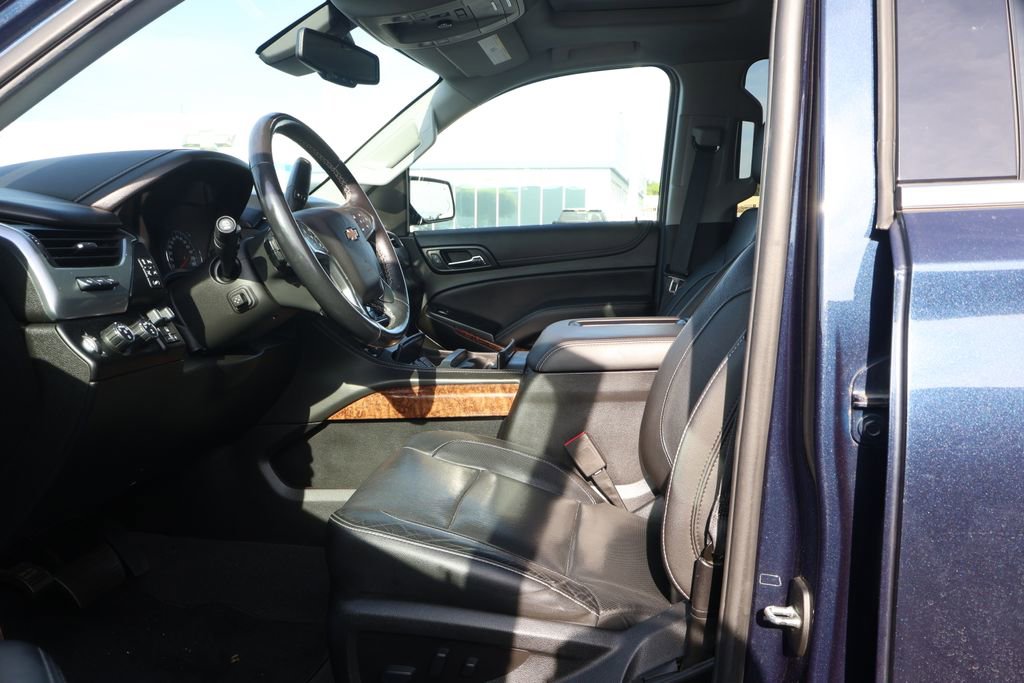 Used 2020 Chevrolet Tahoe Premier AWD/4WD image 12