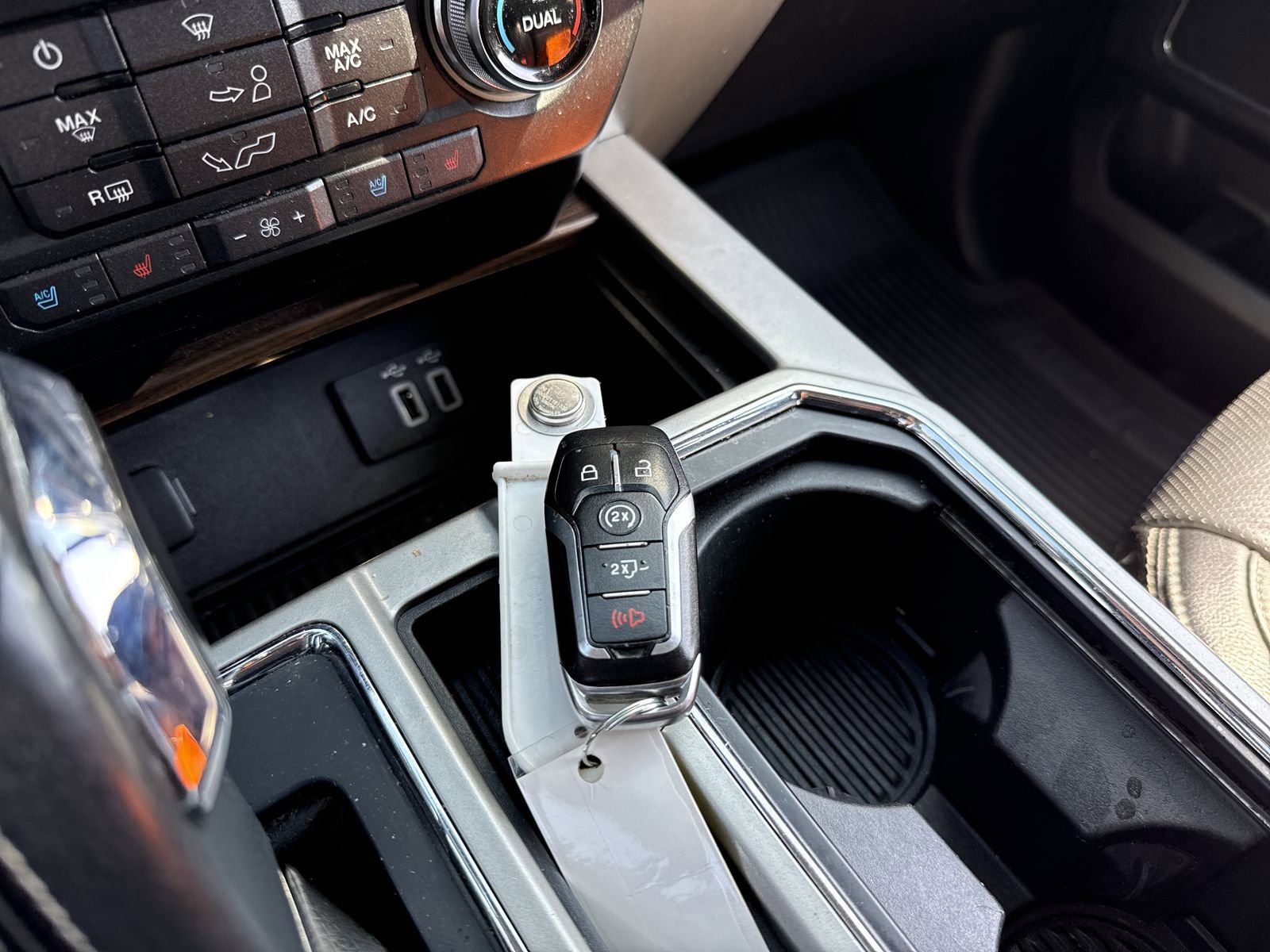 Used 2016 Ford F150 Lariat w/ Equipment Group 501A Mid AWD/4WD image 42