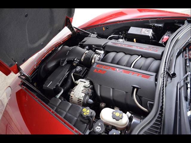 Used 2013 Chevrolet Corvette Convertible image 24