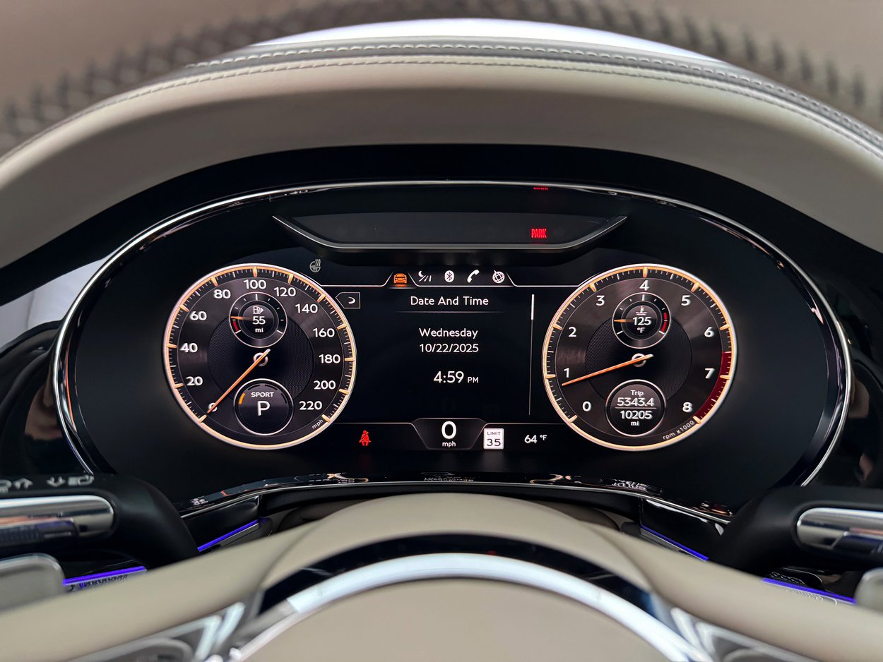 Used 2023 Bentley Flying Spur Azure image 22