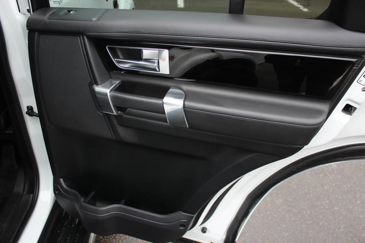 Used 2016 Land Rover LR4 HSE LUX AWD/4WD image 27