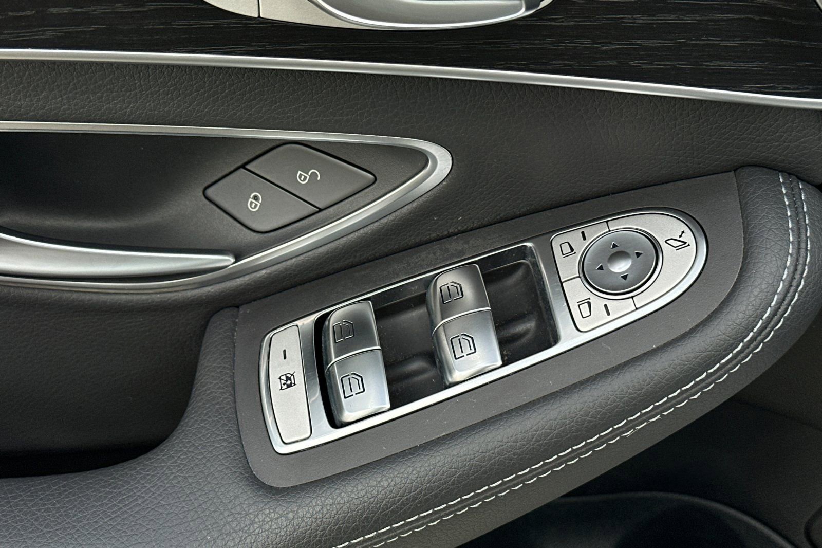 Certified 2021 Mercedes-Benz C 300 Sedan image 27