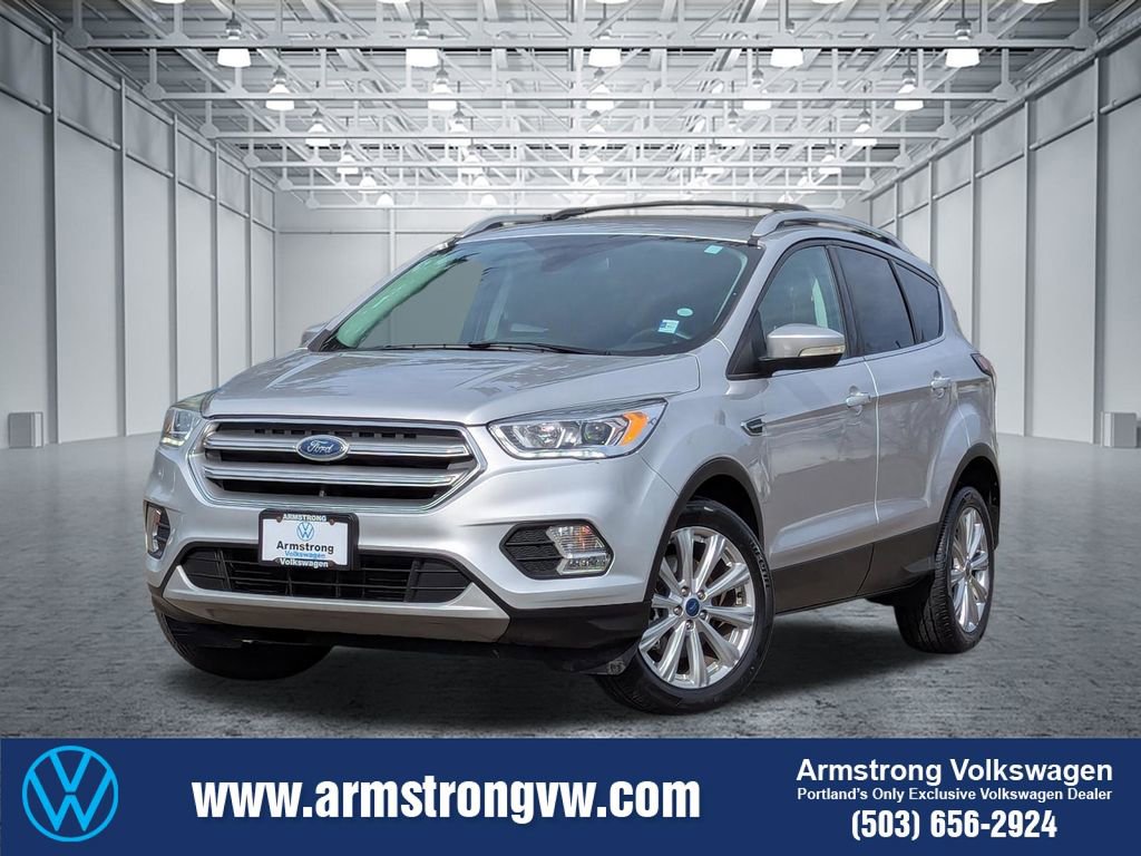 Used 2017 Ford Escape Titanium image 1