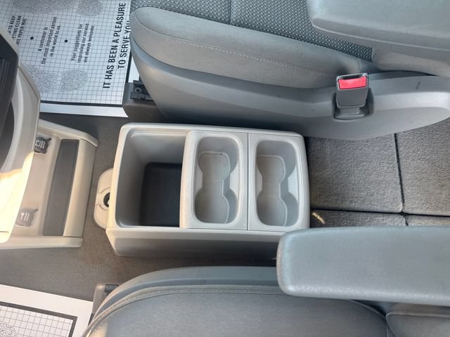 Used 2009 Volkswagen Routan S FWD image 26