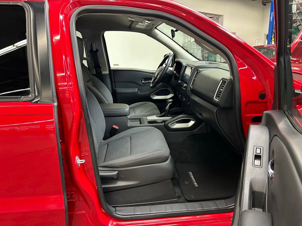 Used 2022 Nissan Frontier SV image 15