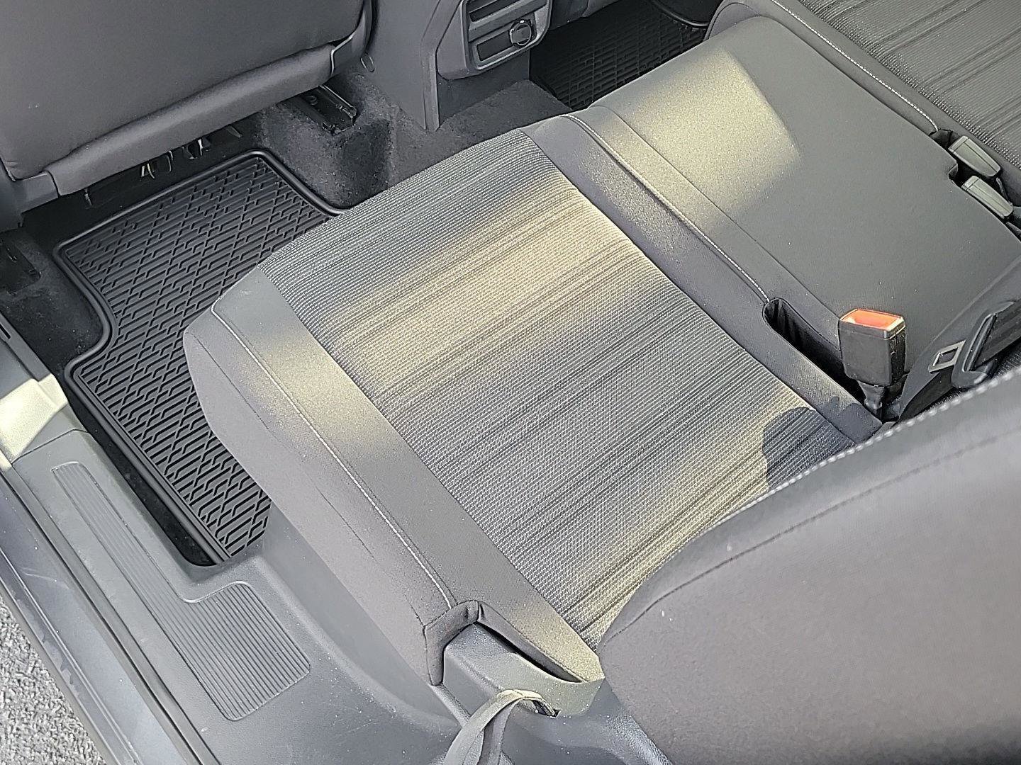 Certified 2024 Volkswagen Tiguan S image 29