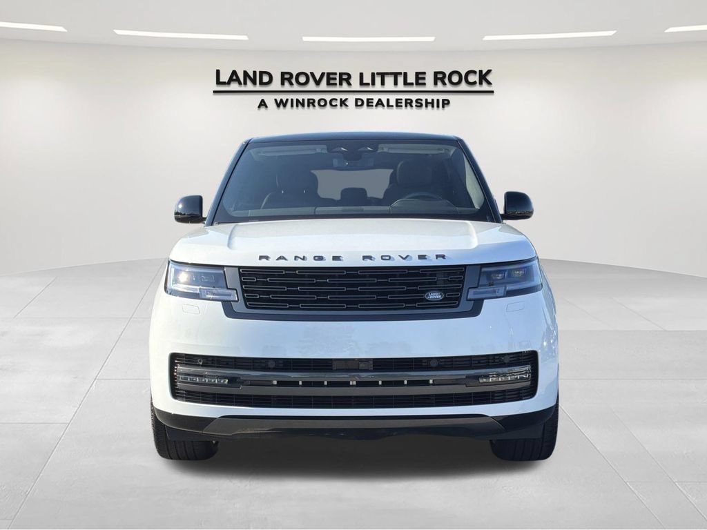 Used 2025 Land Rover Range Rover SE AWD/4WD image 8