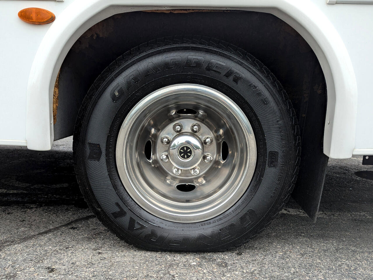 Used 2019 Chevrolet Express 4500 w/ RV Package RWD image 97