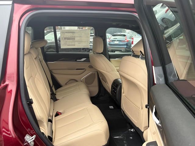 New 2026 Jeep Grand Cherokee Limited AWD/4WD image 32