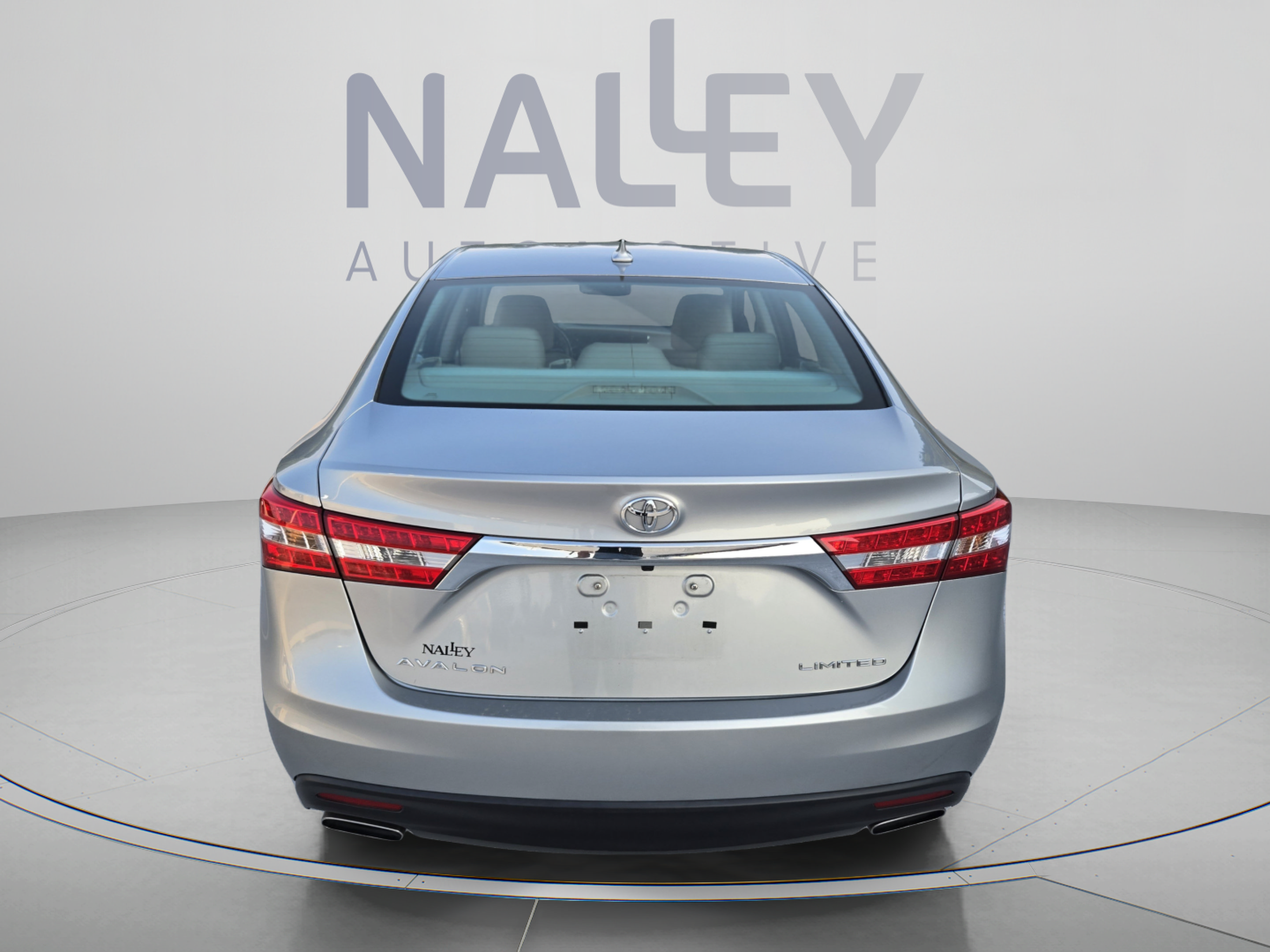 Used 2015 Toyota Avalon Limited FWD image 4
