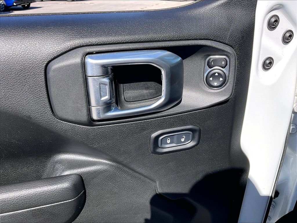 Used 2023 Jeep Gladiator Overland AWD/4WD image 34