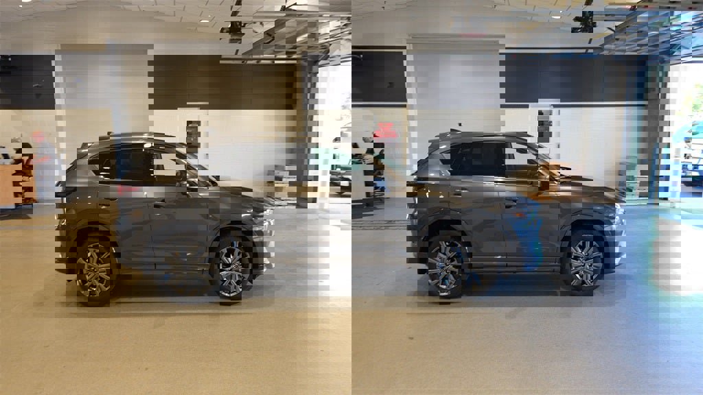 New 2025 MAZDA CX-5 Signature image 5