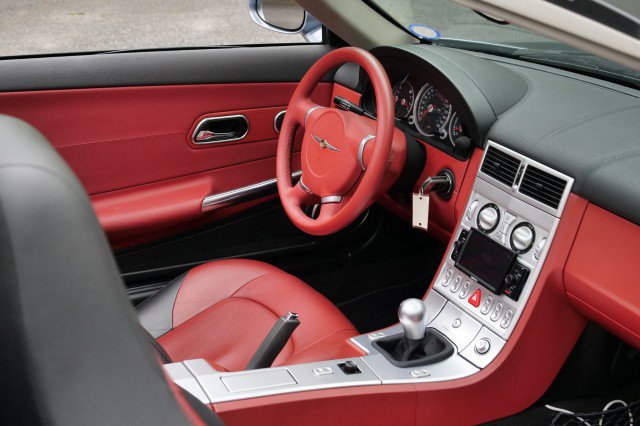 Used 2007 Chrysler Crossfire Limited RWD image 29