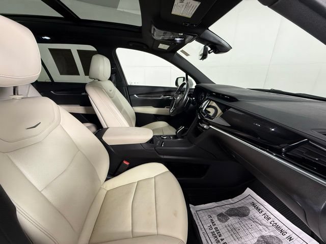 Certified 2022 Cadillac XT6 Sport w/ Technology Package AWD/4WD image 37