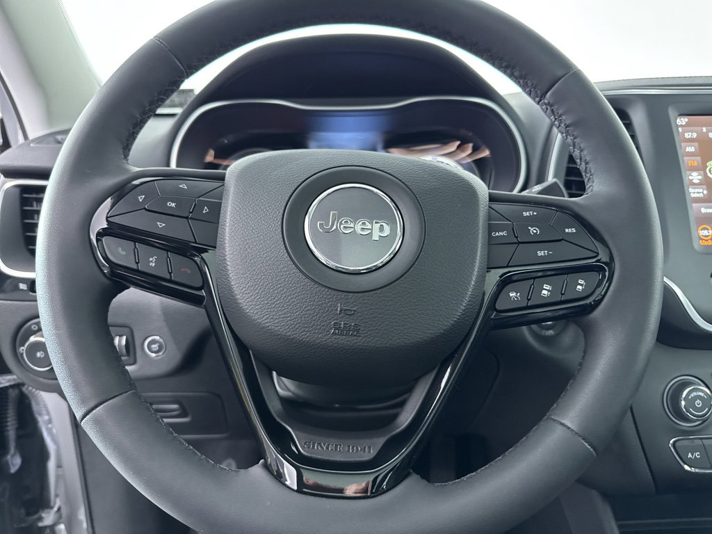 Used 2023 Jeep Cherokee Altitude Lux w/ Lux Elite Package image 19